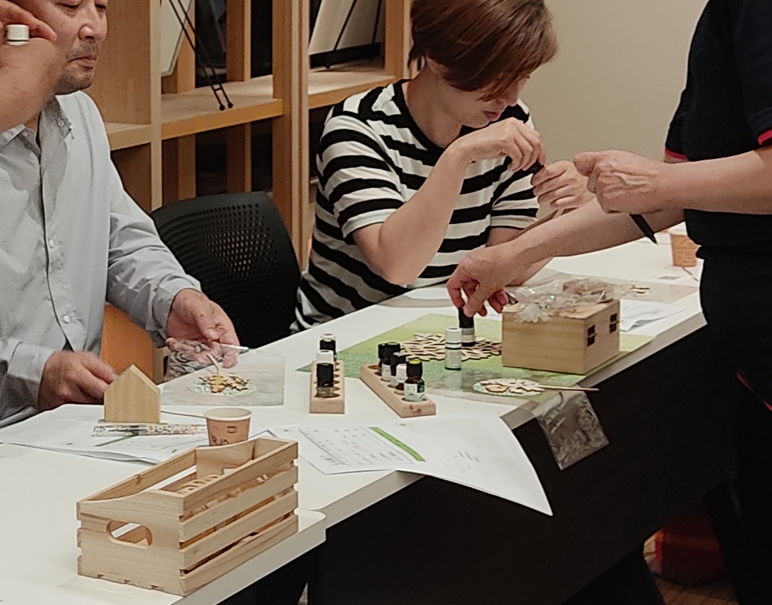 【長野/松本市/約2時間】森林セラピストと学ぶ！「森林浴と香り」体験講座☆免疫力アップ＆ストレス軽減に《唯一無二の香りのお土産も作れる》（No.15）