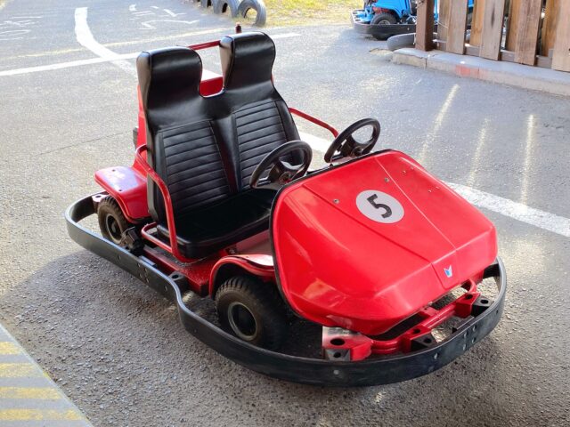 ゴーカート　赤
