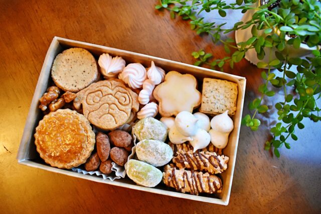 お菓子、お土産