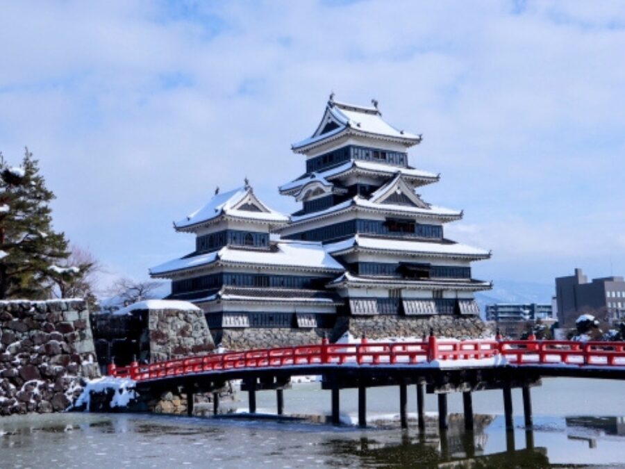 長野　冬の松本城