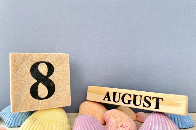 8月　イメージ